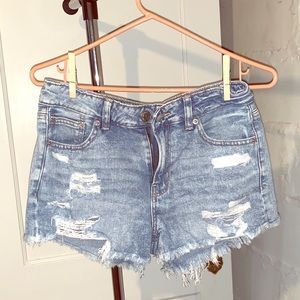 American Eagle Hi-Rise Tomgirl Shortie